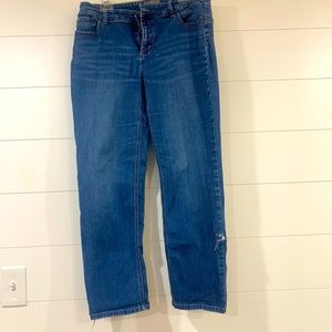 Chico’s so slimming Jeans size 2 Short